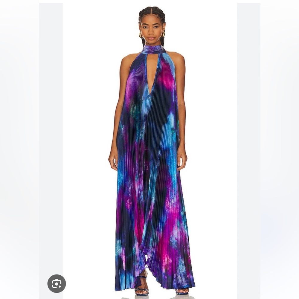 OPERA GOWN IN LUMIERE PRINT
L'IDEE 6|XS